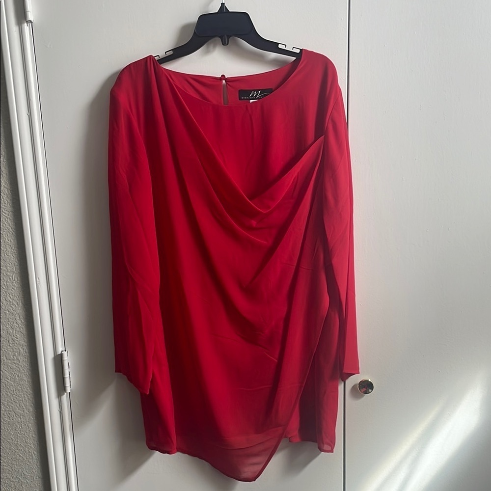Elegant Red Two-Piece Set - Picture 4 of 6